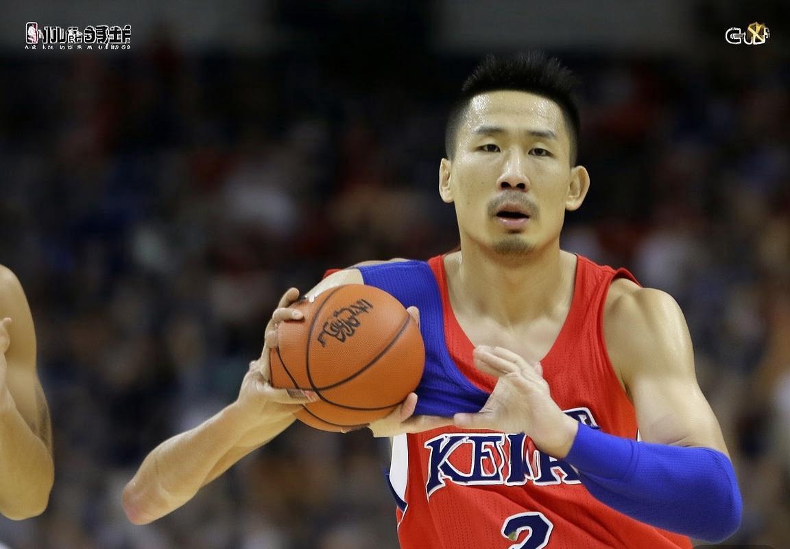 勇士马刺季后赛激战：勇士第三节逆袭，锁定胜局(图6)